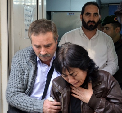 Kimliği Dövmelerinden Belirlenen Kadının Cesedini Annesi Teşhis Etti