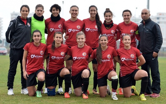 Paşa'nın Kadın Kramponları Galibiyet Arıyor