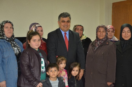 Ak Partili Kadınlardan Başkan Özgüven'e Ziyaret