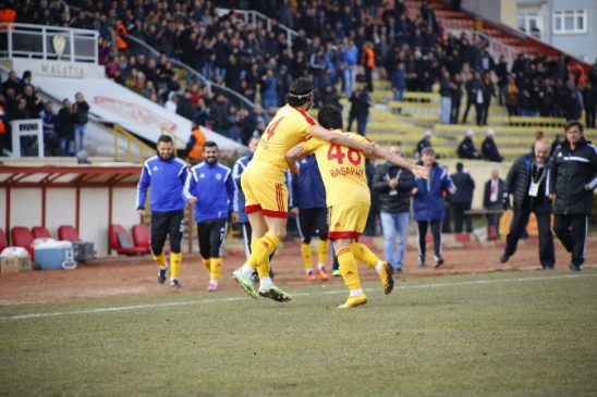 Yeni Malatyaspor Kara Bulutları Kartal Galibiyetiyle Dağıtmak İstiyor