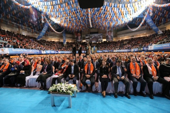 Başbakan Davutoğlu “AK Parti Vefa Partisidir”