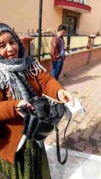 Yüksek Elektrik Faturası Dilencilere Malzeme Oldu