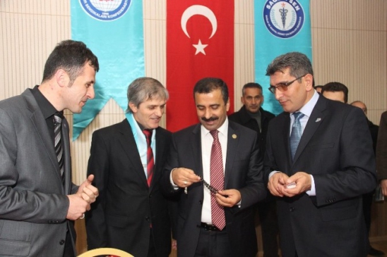 Sağlık-Sen Genel Başkanına Davul Zurnalı Karşılama