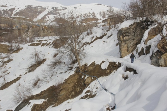 Şeyh Nazır Türbesi Yolu Onarılmayı Bekliyor