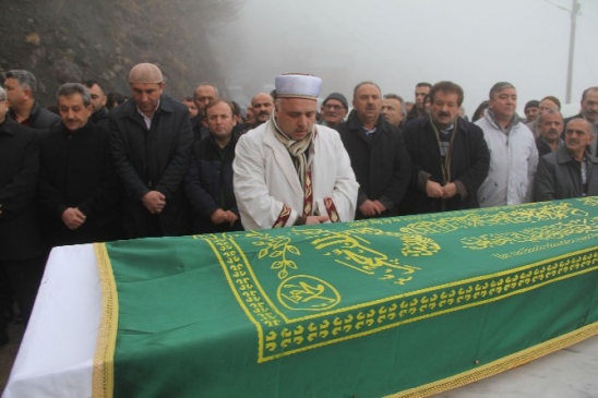 Giresun Gazeteciler Derneği Başkanı Bekir Bayram'ın Babası Vefat Etti