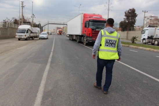 Trafik Ekiplerinden Yol Kontrol Denetlemesi