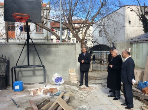 Edirne Valisi Şahin Yapımı Devam Eden Kuran Kursunda İncelemelerde Bulundu