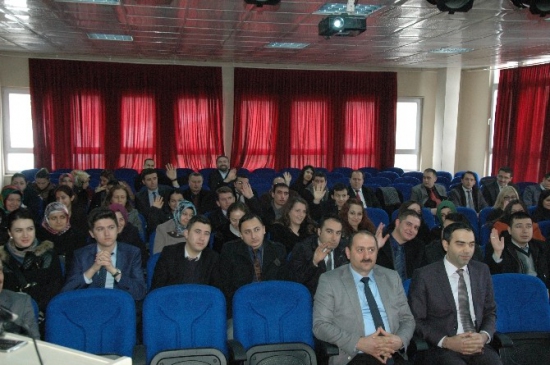 Psikolog Sevda Güner Küre'de Konferans Verdi