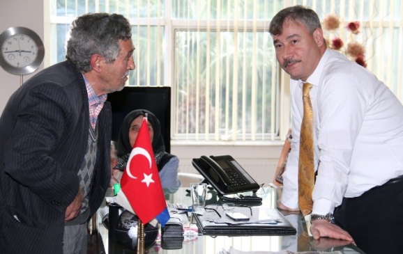 Başkan Yaralı Halk Günlerinde Vatandaşla Buluşuyor