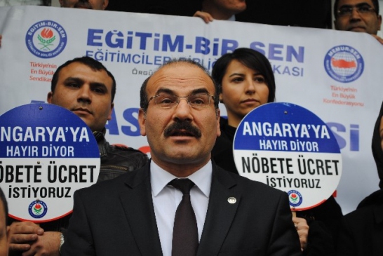 Eğitim Bir-Sen Üyeleri Nöbete Ücret İstedi