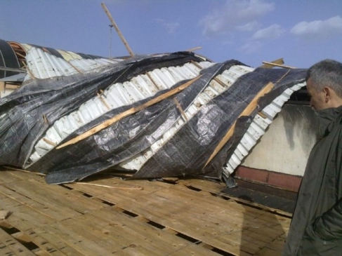 Kalıcı İş Yerlerinin Çatısı Onarıldı