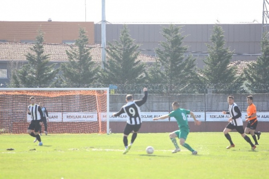 Çerkezköyspor Evinde Bir Puana Razı Oldu