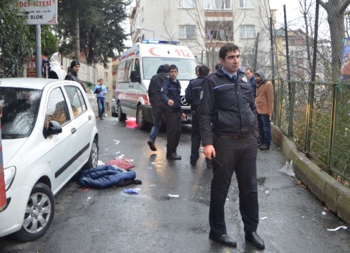 (Özel Haber) Mecidiyeköy'de İki Grup Arasındaki Kavga Kanlı Bitti