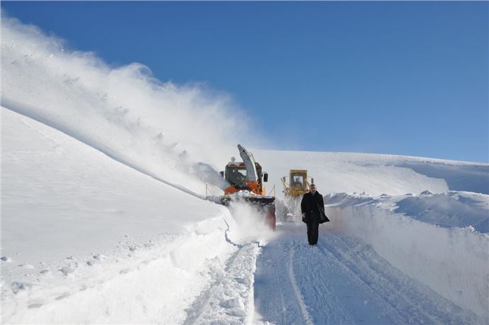 Muş'ta karla mücadele