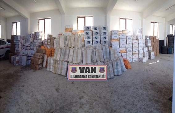 Van'da Kaçak Sigara Operasyonu