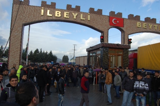 İşten Çıkarılma Korkusu Eylem Yaptırdı