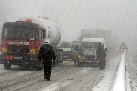 D-100 Karayolu Bolu Dağı Geçişi Ulaşım Kapandı