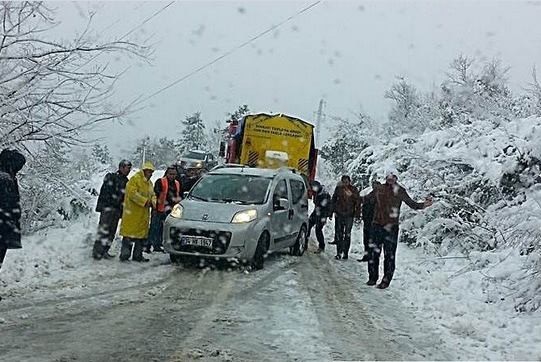 Cide'ye Yılın İkinci Karı Yağdı