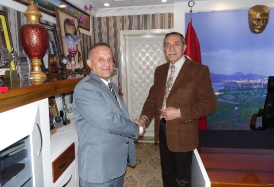 Osman Özet'ten Belediye Başkanı Özdemir'e Ziyaret