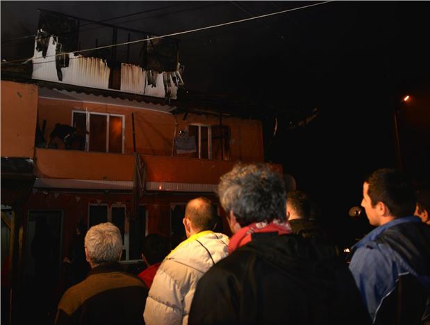 Düzce'de ev yangını