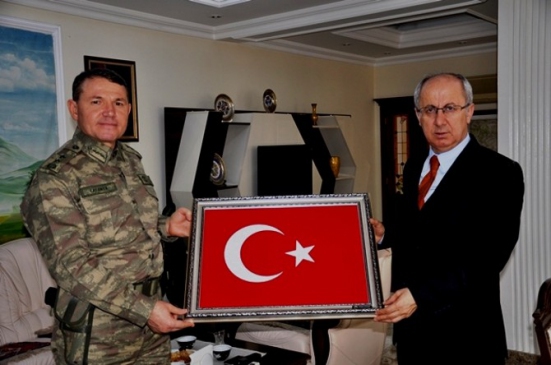 Jandarma Bölge Komutanı Lapanta'ndan Iğdır Valiliği'ne Ziyaret