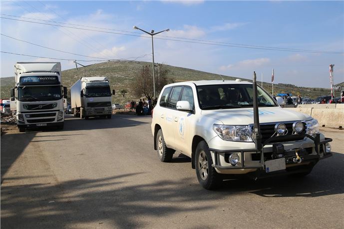 Yardım malzemesi taşıyan 25 tır, Cilvegözü Sınır Kapısı'ndan Suriye'ye geçti