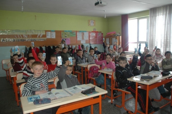 Küre'de Süt Dağıtımına Başlandı