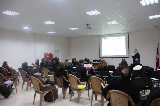 Manisa'da Gübreleme Eğitim Toplantısı Yapıldı