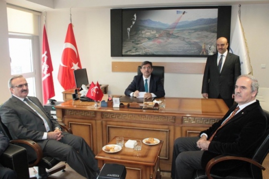 Bakan Güllüce Kentsel Dönüşüm Alanını Ziyaret Etti