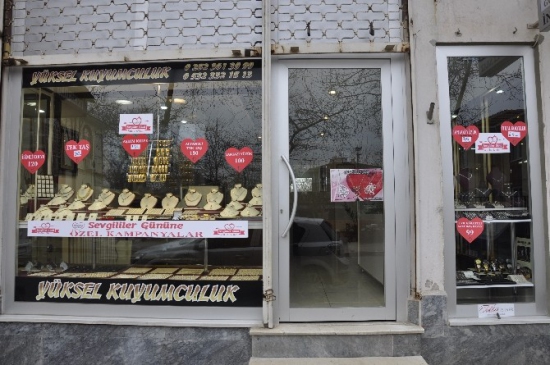 Kuyumcular Sevgililer Günü'nden Umutlu