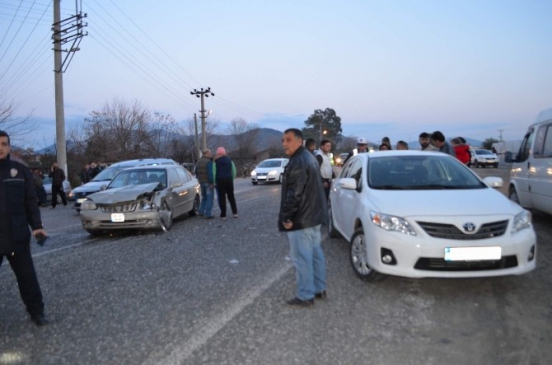 Ortaca'da Trafik Kazası; 5 Yaralı