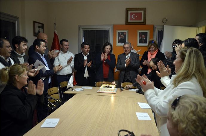 Bodrum'da, Erdoğan ve Davutoğlu için doğum gününde iki beste