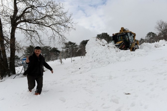 Karla Mücadele Ekipleri 4 Günlük Esareti Sonlandırdı