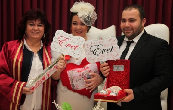 Güngören Belediyesi'nden Çiftlere 14 Şubat Sürprizi