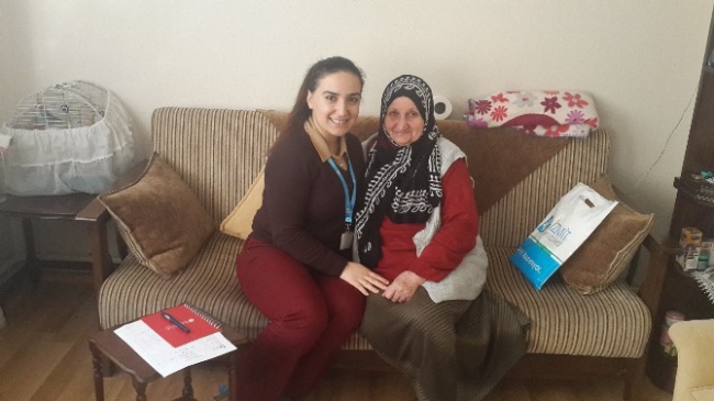 İzmit'te Yaşlıların Yüzü Gülüyor