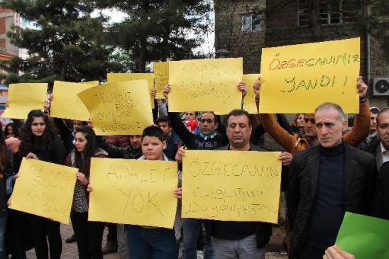 Elazığ Özgecan İçin Yürüdü