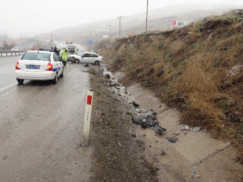 Yozgat'ta Trafik Kazası 3 Yaralı