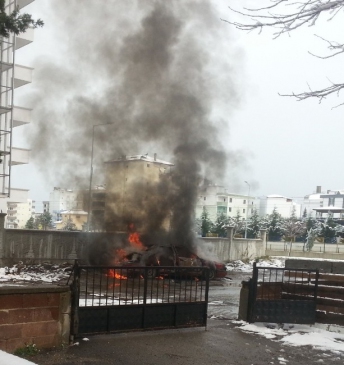 Samsun'da Otomobil Yangını