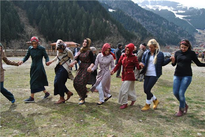 Trabzon'da ''karsız'' kar festivali