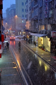 Balıkesir'de Kar Yağışı