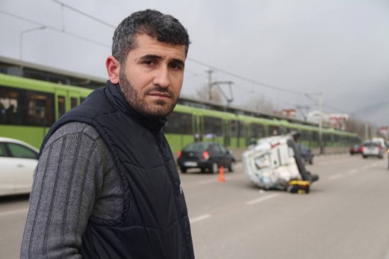 (Özel Haber) Yan Yatan Araçtan İnanılmaz Kurtuluş