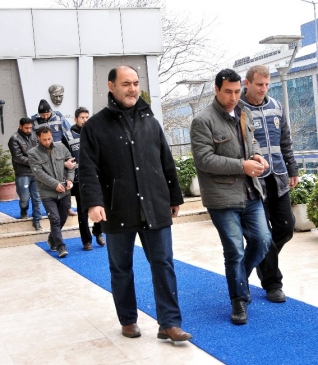 Sahte Savcıların Tuzağına DÜşen Adamı Dolandırılmaktan Taksi Şoförü Kurtardı