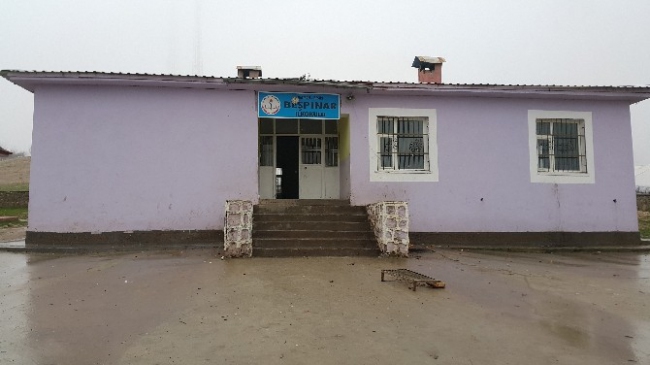 Batman Beşpınar İlkokulu Kitap Yardımı Bekliyor