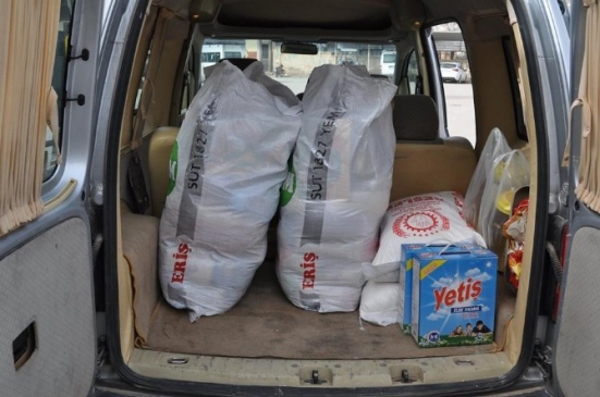 Dargeçit'te Kalan Kobanili Ailelere Gıda Yardımı