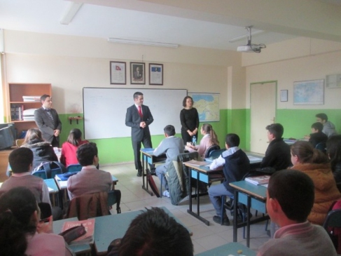 İl Milli Eğitim Müdürü Memiş Ezine'de Okulları Ziyaret Etti