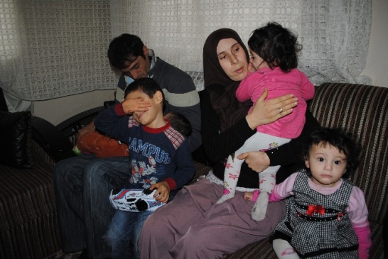 Merzifon Kaymakamlığı Üçüzlü Aileye Destek Olacak