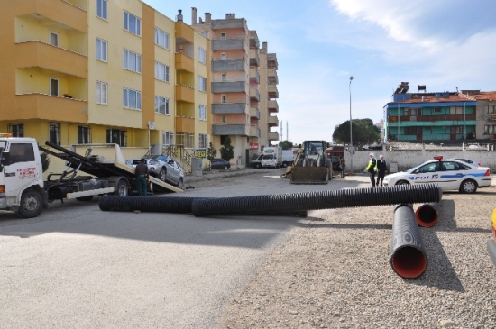 Edremit'te Cadde Ve Sokaklarda Yeniden Düzenleme Çalışmaları Başlıyor
