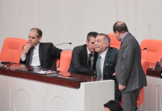 TBMM Genel Kurulu'nda Gerginlik Sürüyor