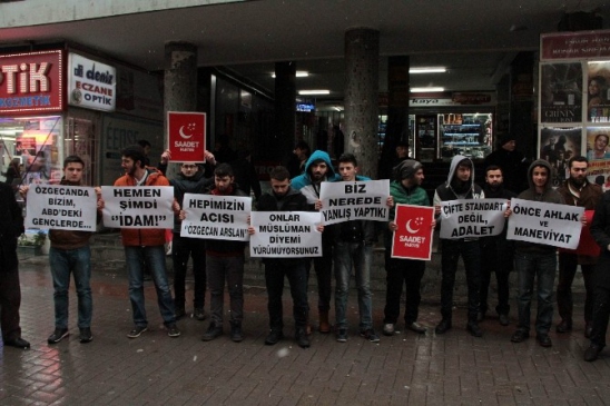 Özgecan Ve 3 ABD'li Müslüman İçin Eylem