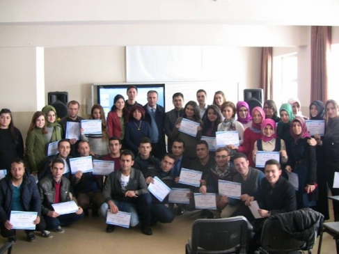 Rehber Öğretmenlere Drama Eğitimi